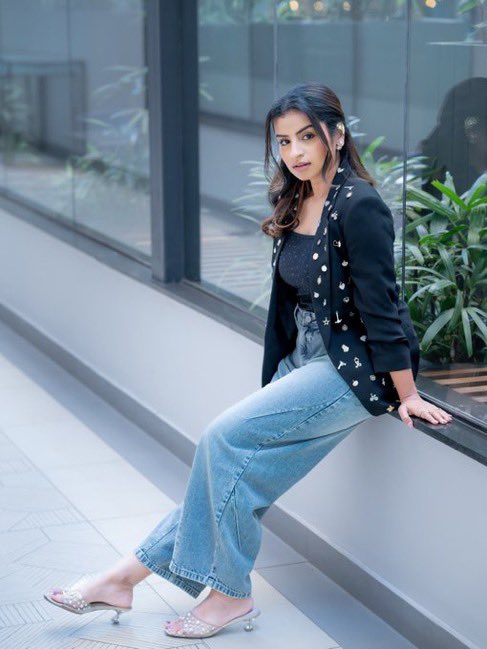 muthalbo's tweet image. Sivaangi Krishnakumar 

#Sivaangi #SivaangiKrishnakumar