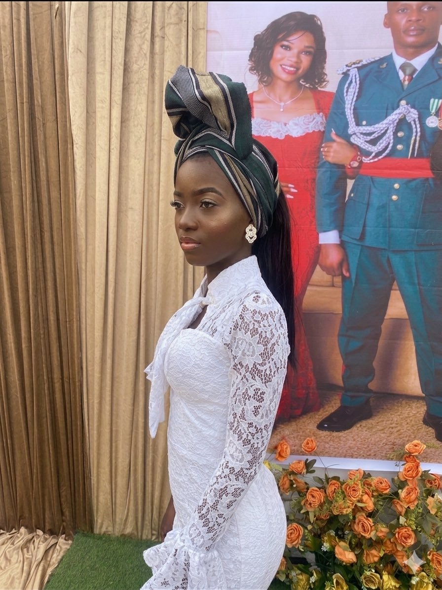 Adesewa1677914's tweet image. This was actually my first wedding of my friend I will ever attend after so many times of trying to go for a wedding 😂😤
Going for a wedding is really expensive 😂😂😂
#wedding #trending