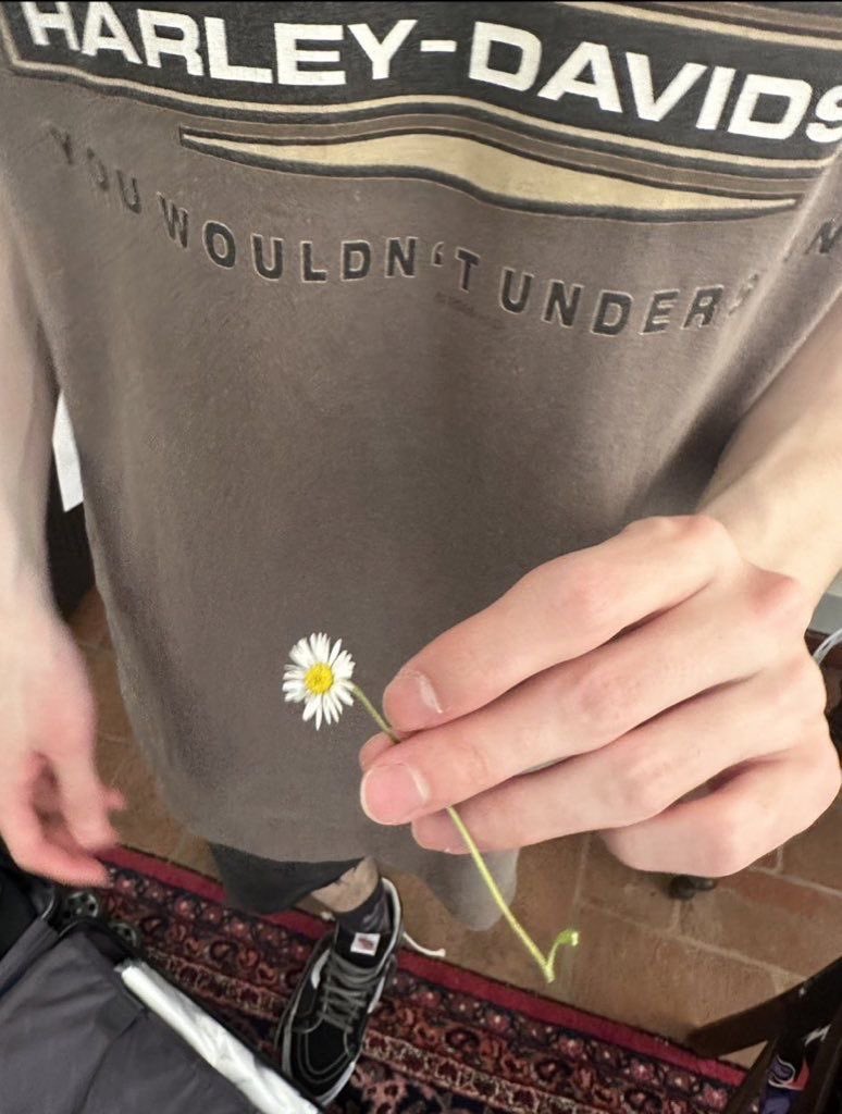 ИIИI¹²⁷ 🍒 tweet media