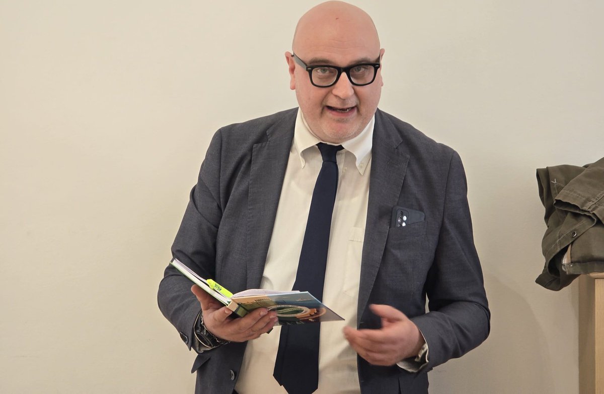 DSantini74's tweet photo. 17.04.26 #Roma #Esecutivo @fai_cisl con @CastellucciAnto:dibattito.Per Fai Marche #SGSantini interviene:"#Formazione basilare;#Crescita FAI da aumentare;#Sinergia Servizi virtuosa;#Monitorare i ns numeri significa migliorarsi;#Reggenza reimposti il ns #Futuro". @cislmarche https://t.co/ccxBD5E7gg