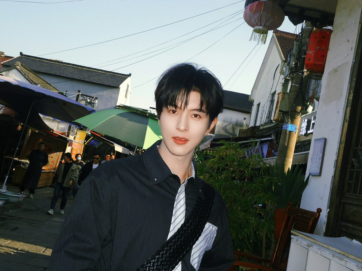 0rangeFair's tweet image. 260421 weibo

April's lazy light～🔅

#KipukaQiu #QiuDingjie #邱鼎杰 #XingQiu #XYQQJ