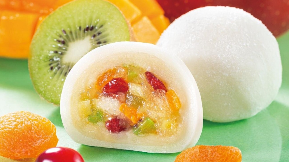 Fashion Press tweet media