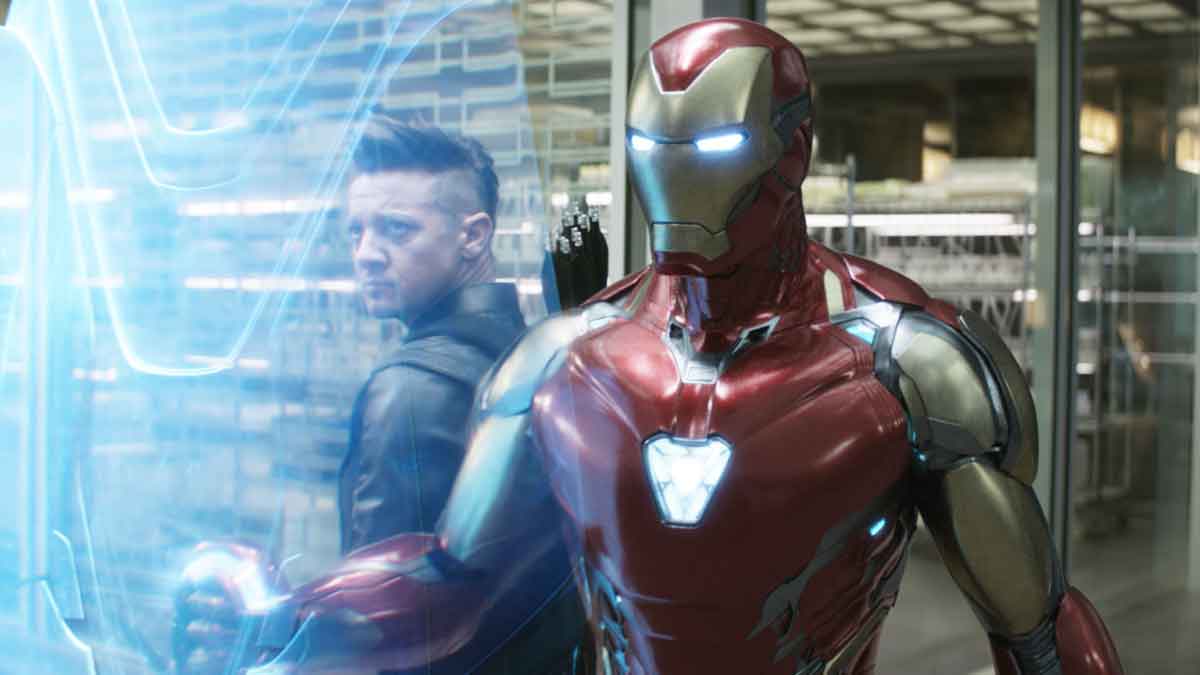 Cinemascomics's tweet image. Vengadores: Endgame vuelve a cines… y no será solo nostalgia. Marvel podría añadir una escena post-créditos inédita conectada con Vengadores: Doomsday cmcs.es/vesvd #Marvel #Vengadores #Endgame #MCU #AvengersDoomsday #Cine #NoticiasMarvel