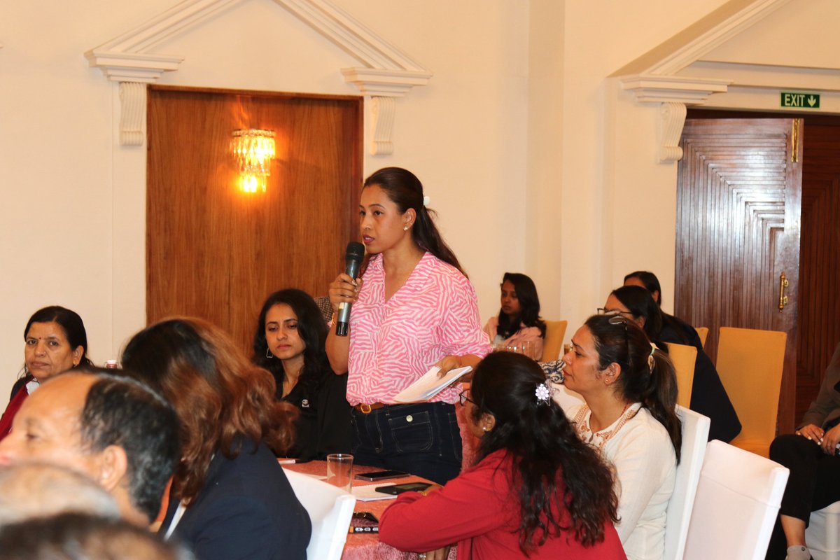 ILO_Nepal's tweet image. Advancing evidence-based reforms to better protect Nepali #MigrantWorkers. New @ILO_Nepal, GIZ Nepal supported studies show pathways to strengthen fair recruitment, social protection &amp;amp; #DecentWork via stronger coordination &amp;amp; gender-responsive policies.
🔗tinyurl.com/yxm46a5h