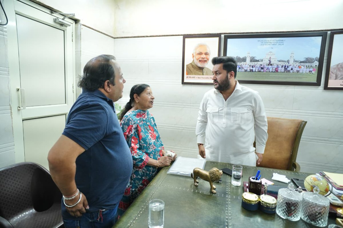 Umang Bajaj tweet media