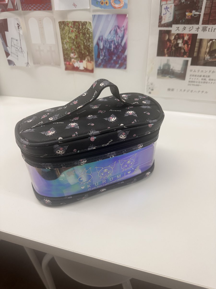 お忘れ物のご連絡

4/18(土)更衣室内で発見いたしました。
メイクポーチ

お心当たりのある方は、スタジオにご連絡くださいませ。