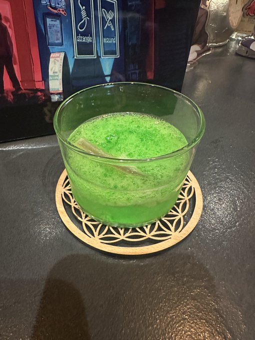 #Blue_Bruise
#リョナ風俗店

行ってきました〜!
これは「人格」と「バタフライパピー」です 