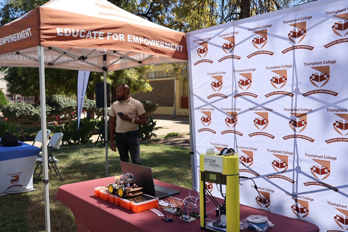 MarientalMun's tweet image. Future loading… 🚀🎓
Triumphant College is hitting Mariental to connect, inspire, and guide YOU on your career journey! 

This is just the beginning… bigger career fair coming soon 👀
#TriumphantCollege #Mariental #CareerGoals #FutureStartsNow