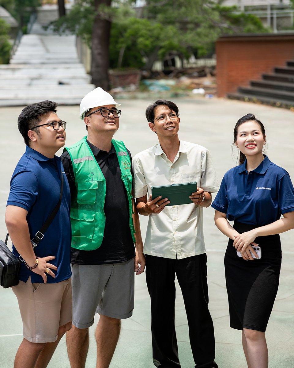 STARTRADER_VN's tweet image. Bắt đầu từ Thái Lan. Giờ là Việt Nam.

Chúng tôi mang tầm nhìn đó đến TP.HCM — nâng cấp sân cho 10.000+ bạn trẻ mỗi năm.

Cùng STAR Foundation, kiến tạo tương lai thế hệ mới.

#STARTRADER #CSR #CommunityImpact #NBA #YouthDevelopment