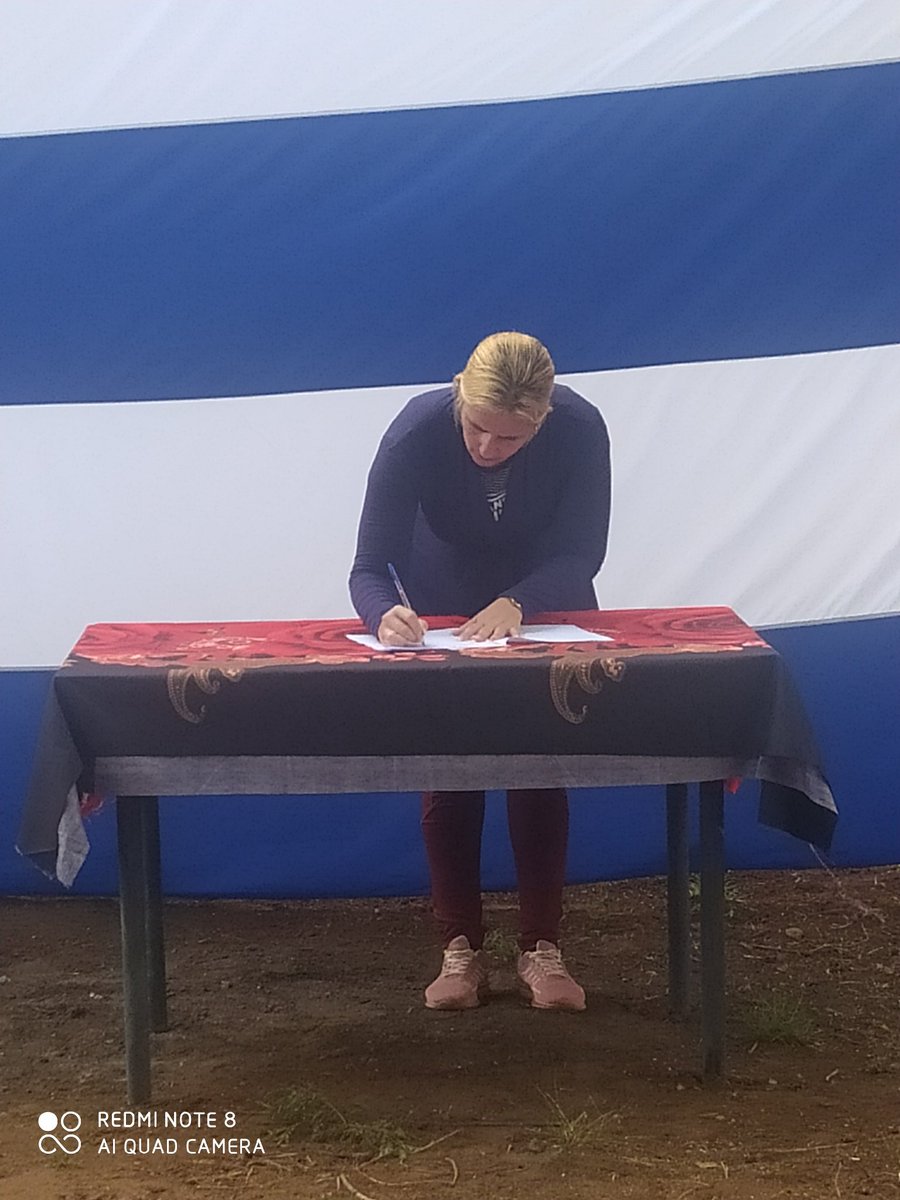 FidelVeraIsla's tweet photo. "Mi firma por la Patria" y seguimos en combate porque #CubaVencerá, porque #CubaNoEstáSola.
#IslaDeLaJuventud #SentirPinero
@PresidenciaCuba @PartidoPCC @citmacuba @CitmaIsj @MMarreroCruz @DiazCanelB @DrRobertoMOjeda @ArmandoRguezB @yorda https://t.co/UKqInVMhBN