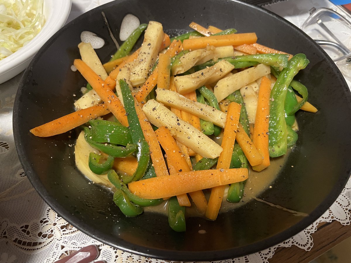 ばいせ tweet media