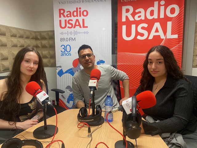 RadioUSAL's tweet photo. Desde la @usal y desde las emociones proyectando un futuro mejor. "Lazarillo de las emociones", con Ángel, Sara y Carla.
https://t.co/0ZmsdzljgQ https://t.co/ccXcmsbTIy