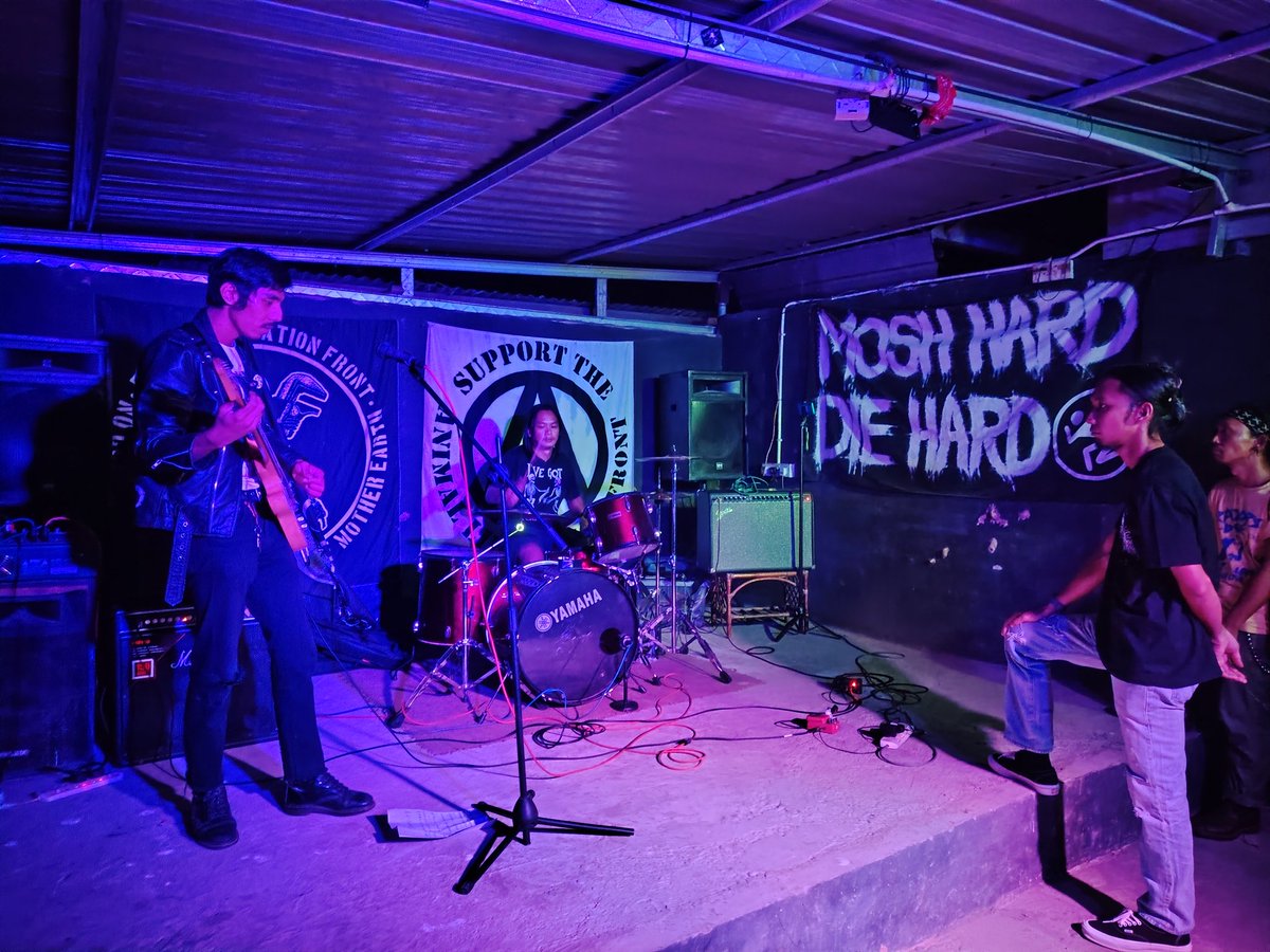 Akhdamn's tweet photo. Authority Bleeds. Keningau Grindcore. https://t.co/ZcGWyT6m9j