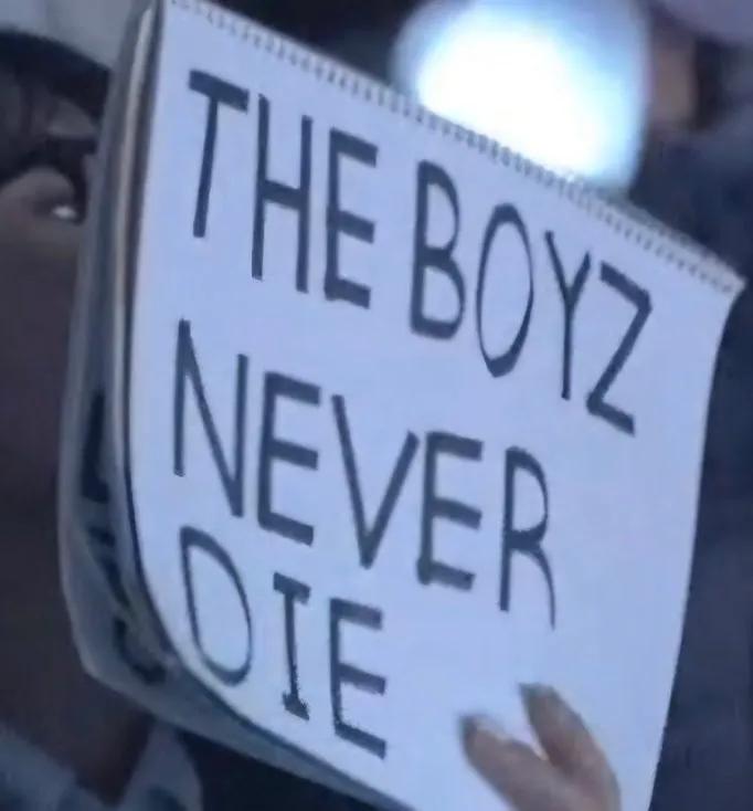 yuxin (@77_10y) on Twitter photo 