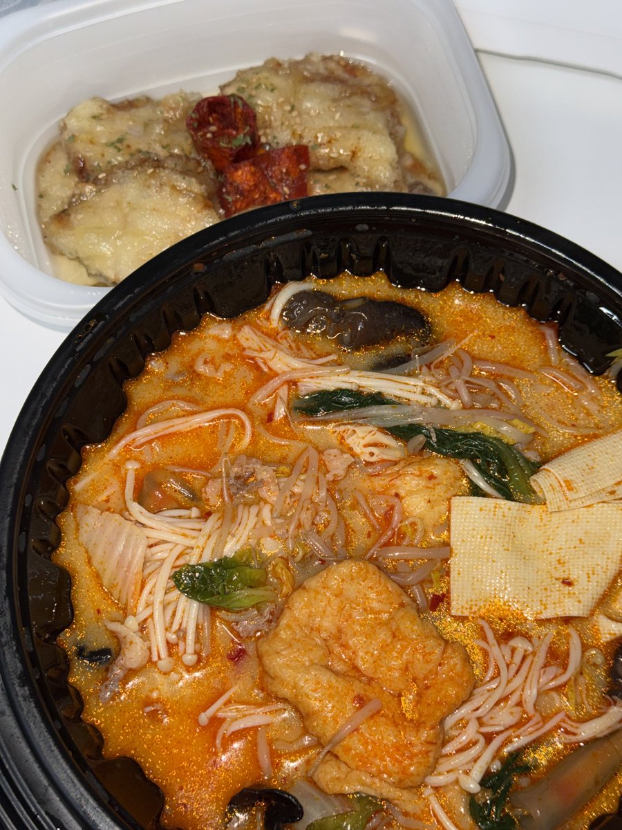 ymineew's tweet photo. 뒷공부는 안 하고 뒷마라탕 햇어요 https://t.co/BWIWbYMKfj