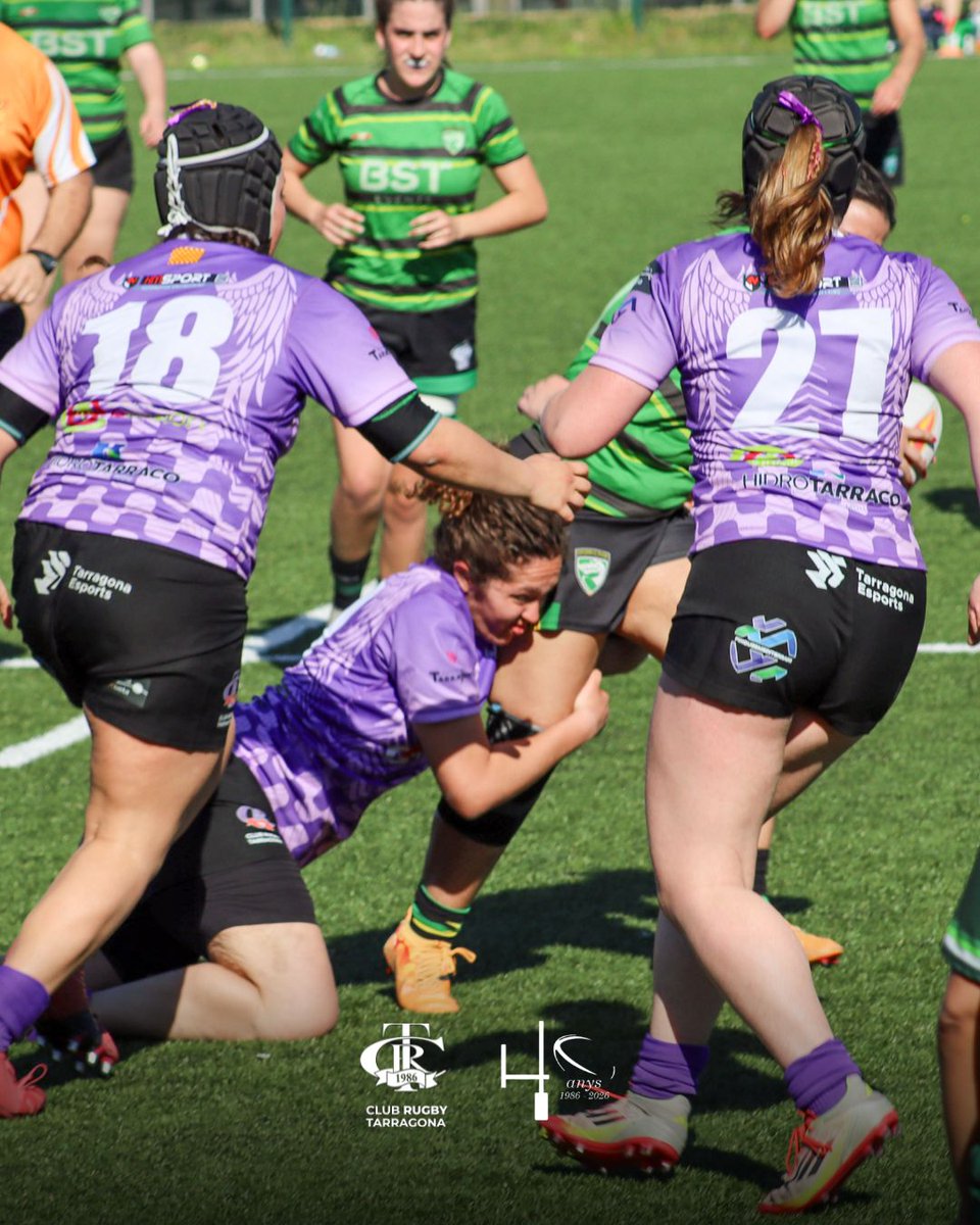 RugbyTarragona's tweet photo. Som campiones 💜

El Sènior Femení guanya 46–12 a @RugbyINEFbcn  @CocodrilsRugbi  i s’endú el títol a casa 🏉

Feina, caràcter i un equip que és referent dins i fora del camp. Orgull de club.

#rugbytarragona #voltors #rugbi #tgn https://t.co/Y9H9I8Bpeo