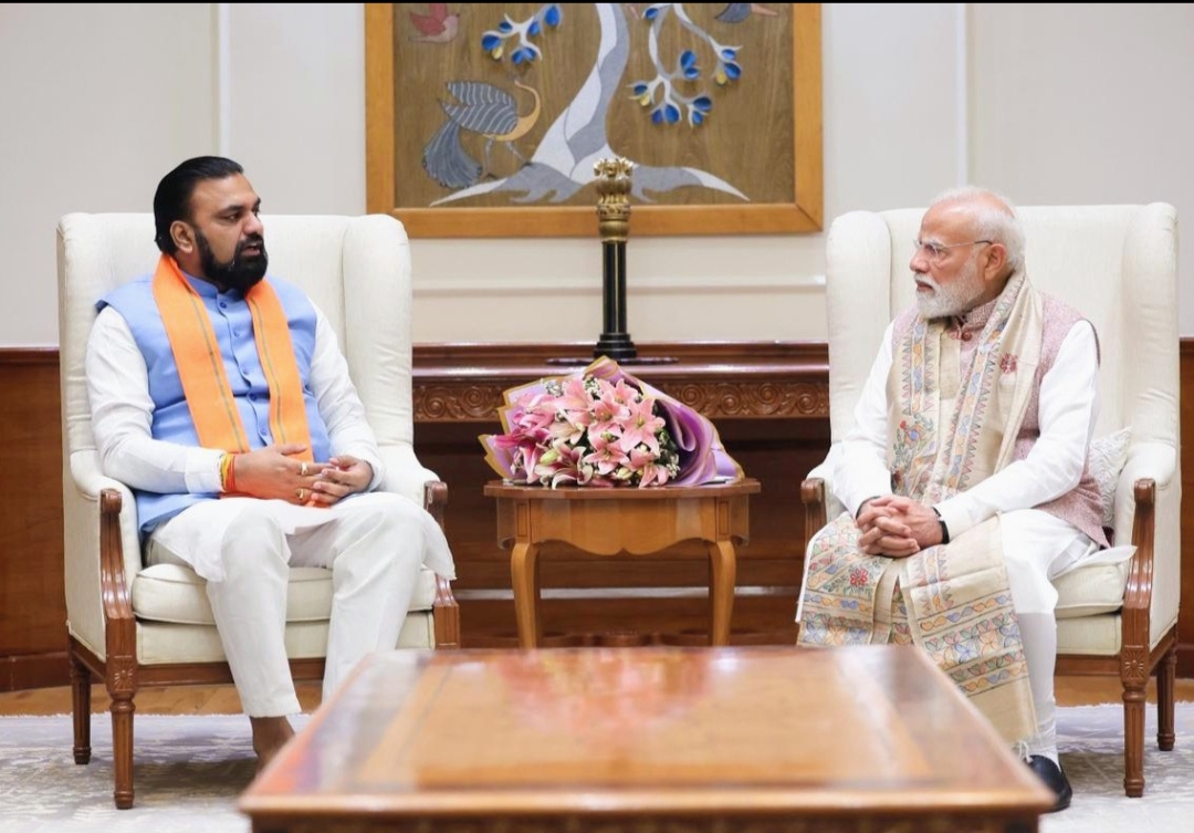 airnews_patna's tweet image. #Bihar #Patna: मुख्यमंत्री @samrat4bjp प्रधानमंत्री @narendramodi से नई दिल्ली में मुलाकात की। 

▶️मुख्यमंत्री ने सोशल मीडिया पर यह जानकारी साझा करते हुए बताया कि विकसित भारत और समृद्ध बिहार के विजन पर प्रधानमंत्री का मार्गदर्शन प्राप्त हुआ। 
@airnewsalerts @PIB_Patna @MIB_India