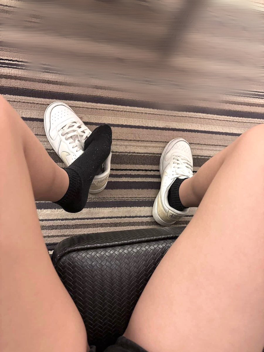 なな🖤 tweet media