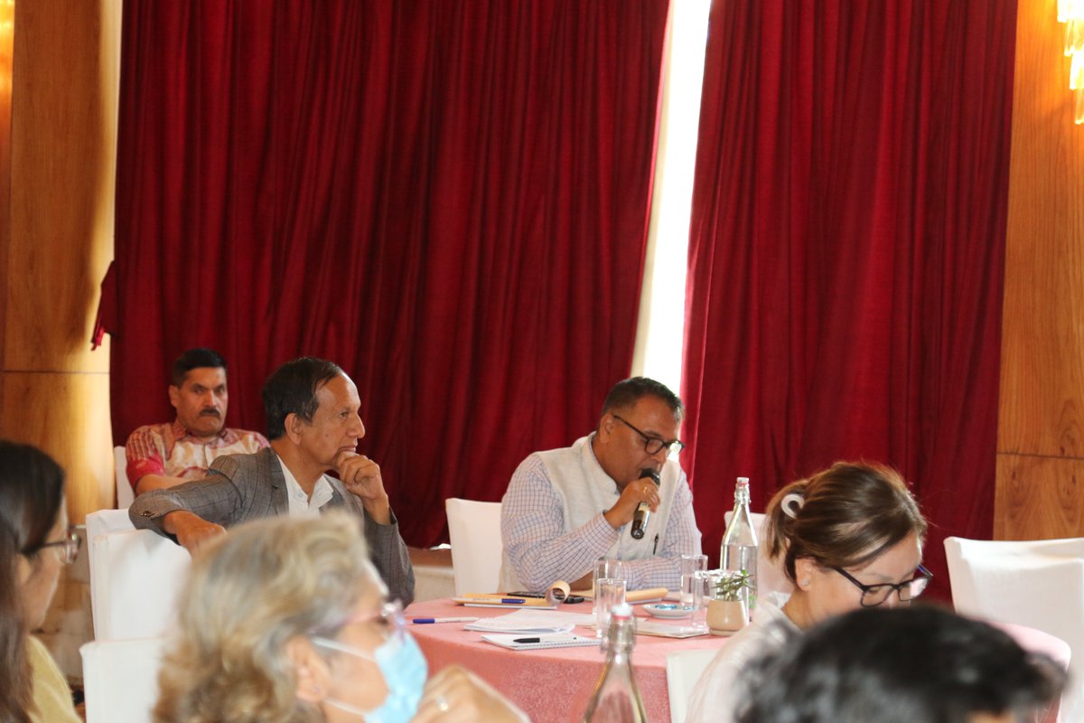 ILO_Nepal's tweet image. Advancing evidence-based reforms to better protect Nepali #MigrantWorkers. New @ILO_Nepal, GIZ Nepal supported studies show pathways to strengthen fair recruitment, social protection &amp;amp; #DecentWork via stronger coordination &amp;amp; gender-responsive policies.
🔗tinyurl.com/yxm46a5h