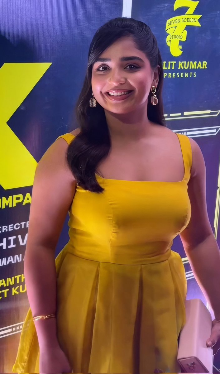 Actress World tweet media