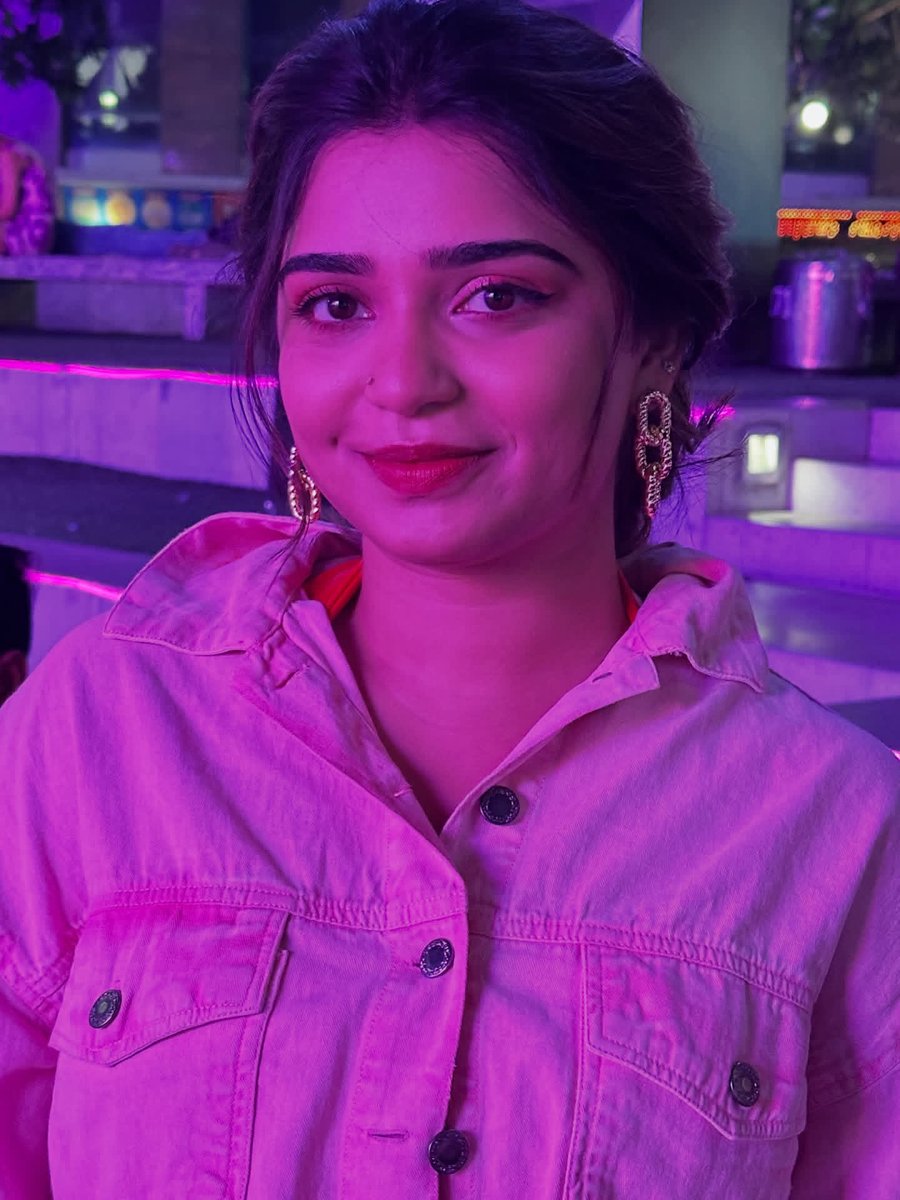 Actress World tweet media