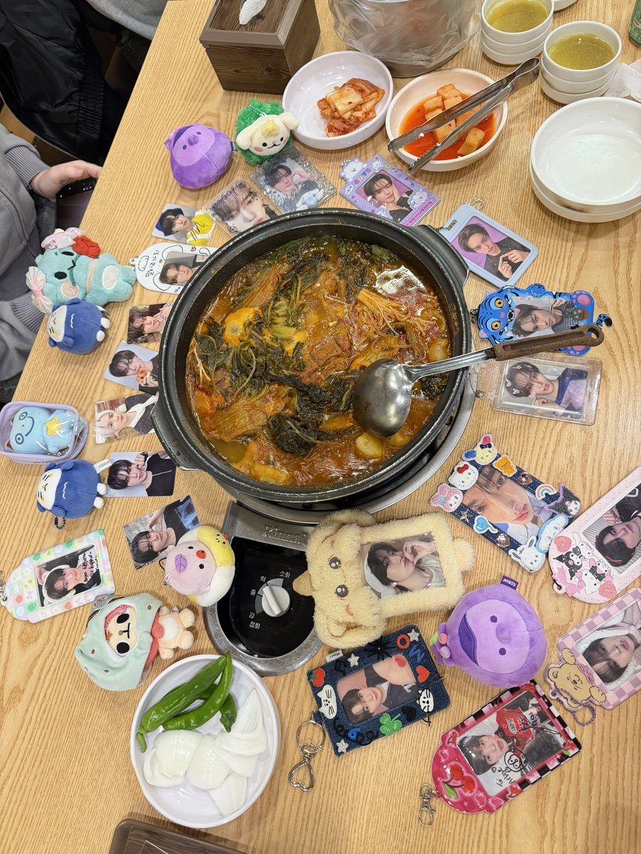 ✩°⋆⸜ Bryanna✮🫧in Korea tweet media