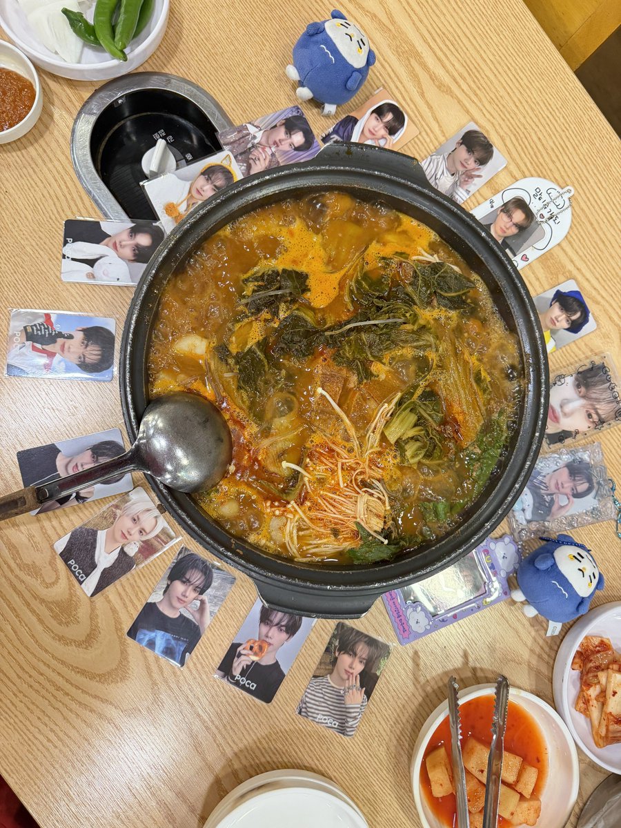 ✩°⋆⸜ Bryanna✮🫧in Korea tweet media