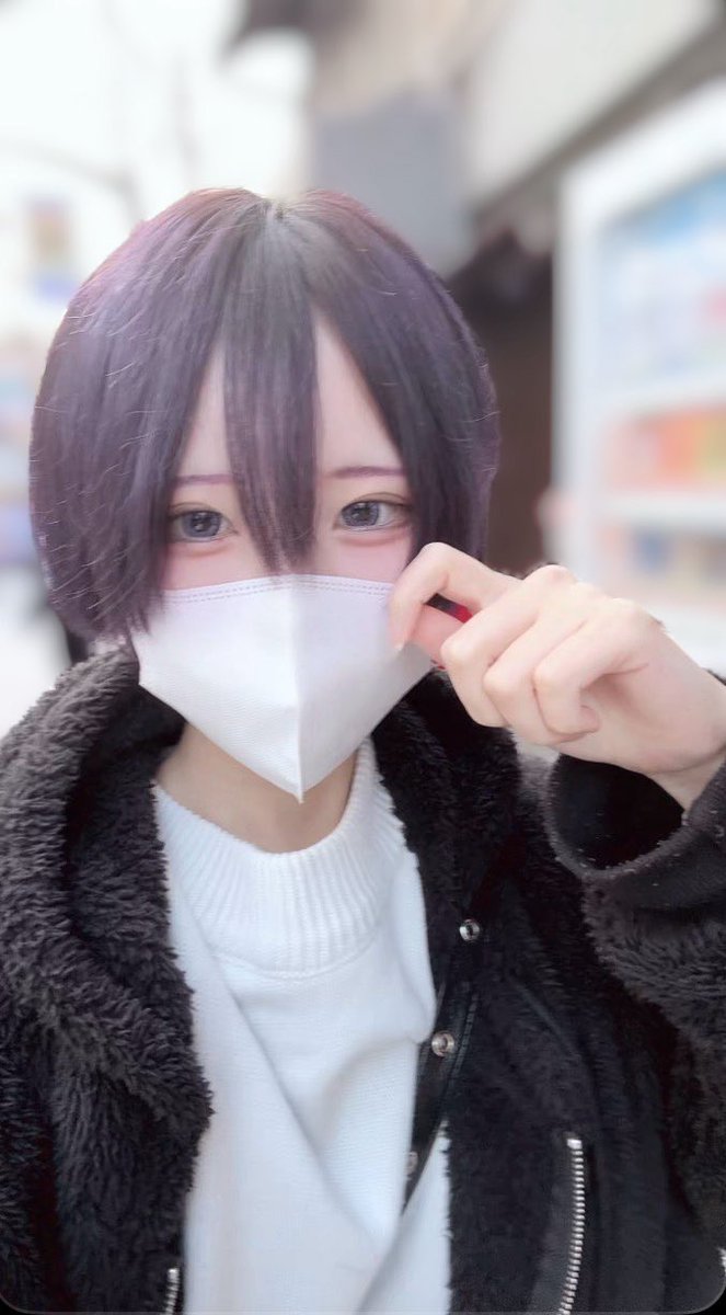 _Λ__Λ_ tweet media