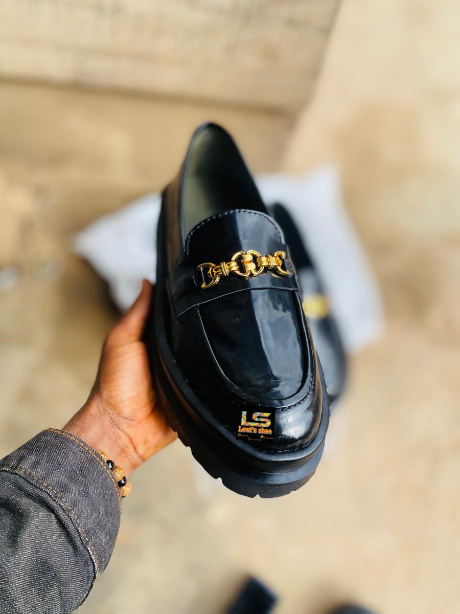 lewizyfresh001's tweet image. We creating and recreating 
Let’s create yours for you 

#Price 28k
#Location:Ibadan 
#Nationwide delivery 🚚 

Femi gbajabiamila Peter and Paul Back outside Benin republic Tim Cook Emergency