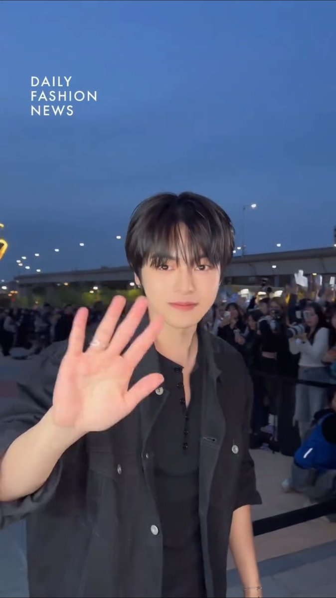 🐈‍⬛ tweet media