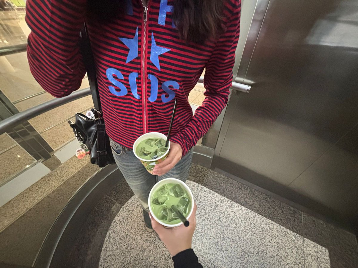 lelo.lelolelo tweet media