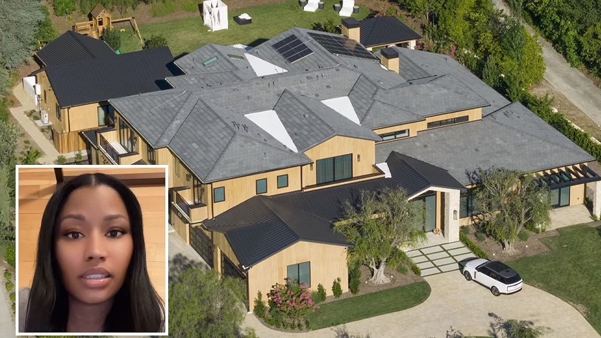 Breaking News 🚨‼️ Nicki Minaj was arrested tonight in Los Angeles for being the most influential influencer of all time &amp; the greatest female rapper ever. DNA tests confirmed it. 
Held in custody until she drops a new album 💗