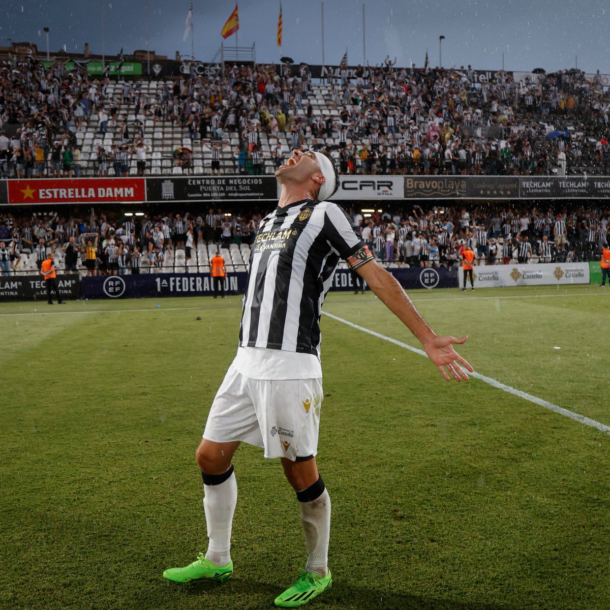CDCastellon's tweet photo. 👏©️ @davidcubillas pondrá fin a su carrera profesional al término de la temporada

¡Mucha suerte y gracias, capitán!

#PPO👂