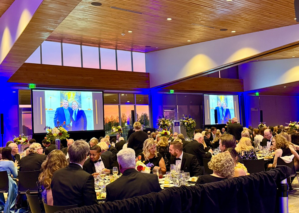 ProductionOneAV's tweet photo. A huge thank you to the Society of Entrepreneurs and BTS for trusting ProductionOne to deliver the AV for your gala! It’s an absolute joy working with such fantastic, visionary clients. Looking forward to many more unforgettable events together! 
#ProductionOneAV #EventAV #Grateful