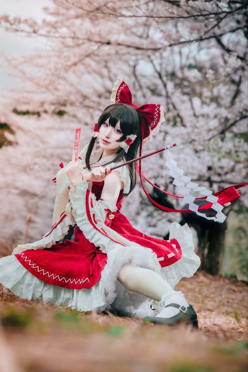 れう RU姉貴 コスプレ写真集 東方 博麗霊夢 【公式通販】