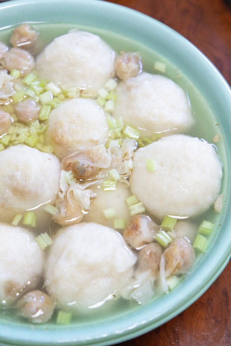 ABiteofFuzhou's tweet image. Come to #Fuzhou. Taste it fresh 🥢 Every #bite is a brand-new discovery. 来福州，尝尝鲜 🥢 每一口都是全新体验。
#seafood #umami #SeafoodLovers #yummy #crab #fish #tasty #EatLocal #FuzhouCuisine #ChineseFood #foodie #feast