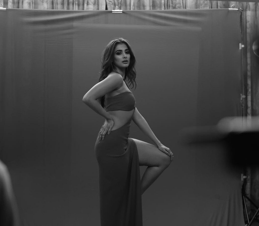 sana sissy tweet media