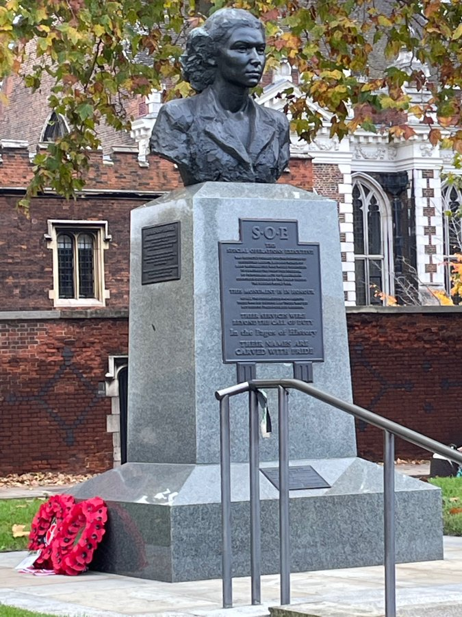 DrHelenFry's tweet image. #LestWeForget their sacrifice: