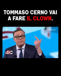robertodimassim's tweet photo. @Tommasocerno Chiedere scuse a Scarpinato e M5S su Falcone e Borsellino è analfabetismo giudiziario. Scarpinato ha dato la caccia ai complici delle stragi, mentre i vostri leader banchettavano con i condannati per concorso esterno. Studia, poi twitta. 🤫🤡
#GIUDA https://t.co/Z8yvdOMku5