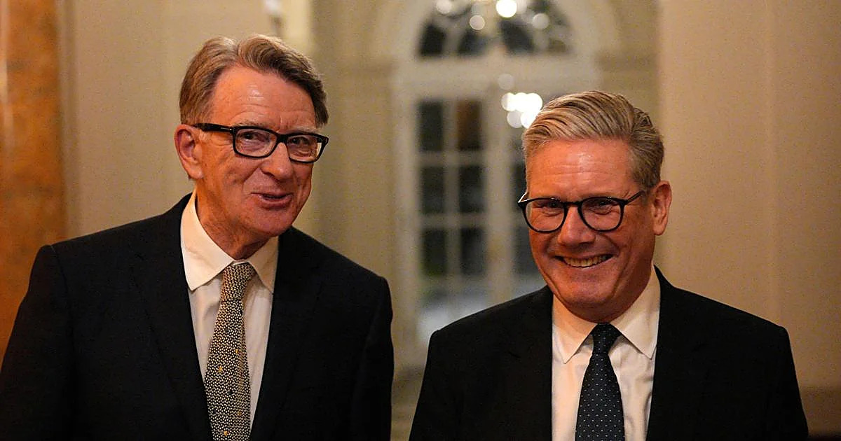 donfelixspm's tweet image. #Mundo:Un ex alto cargo de Exteriores británico reconoce «presiones» por parte del gabinete de Starmer para nombrar a Mandelson embajador en EE.UU. dlvr.it/TS89bY