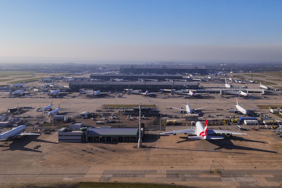 Heathrow Airport tweet media