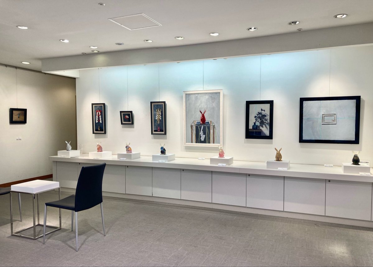 個展-はなしずめ-、本日初日を迎えました
ギャラリーの方から展示風景の画像をいただいたので、4つほど紹介
月末、GWのお出かけにぜひ