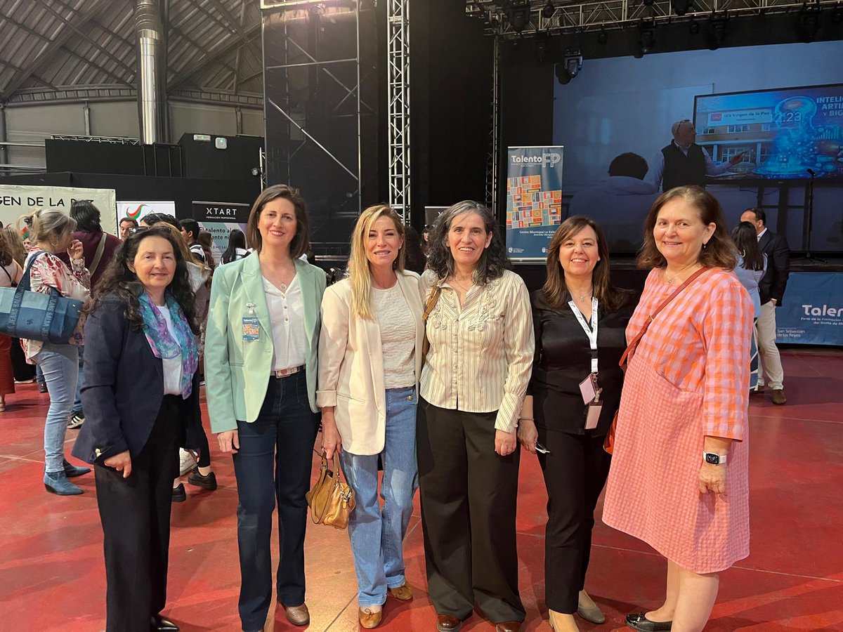 Froiliuba2's tweet photo. Los ayuntamientos de Alcobendas y San Sebastián de los Reyes ponen en marcha la I Feria de FP "Talento FP". Una interesante muestra de la oferta de Formación Profesional de estas localidades, con la participación del equipo de Mentores FP de la DAT Madrid Norte
 ¡¡Enhorabuena!! https://t.co/tMXyYVMiMy