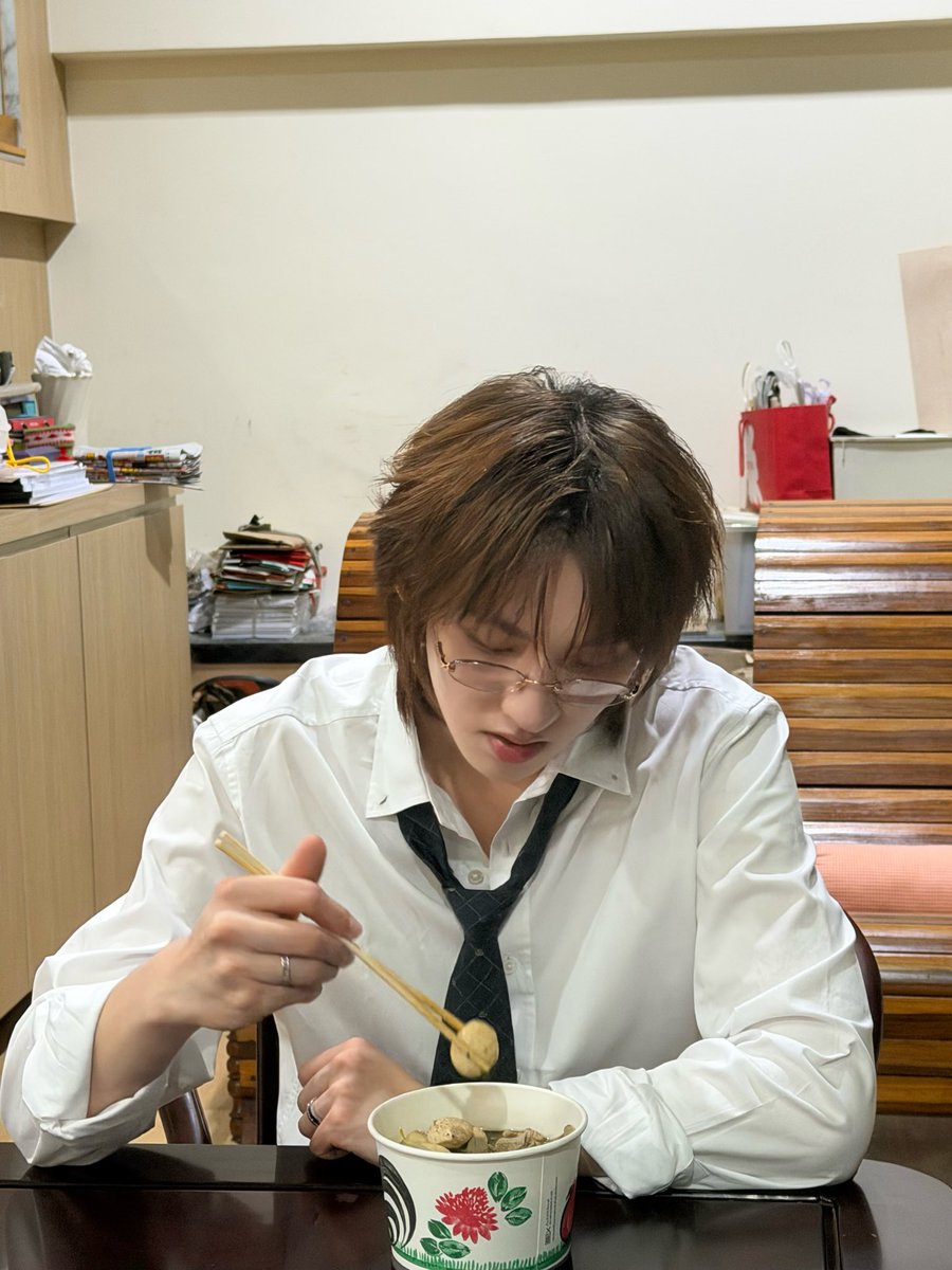 Kong.Jiro tweet media