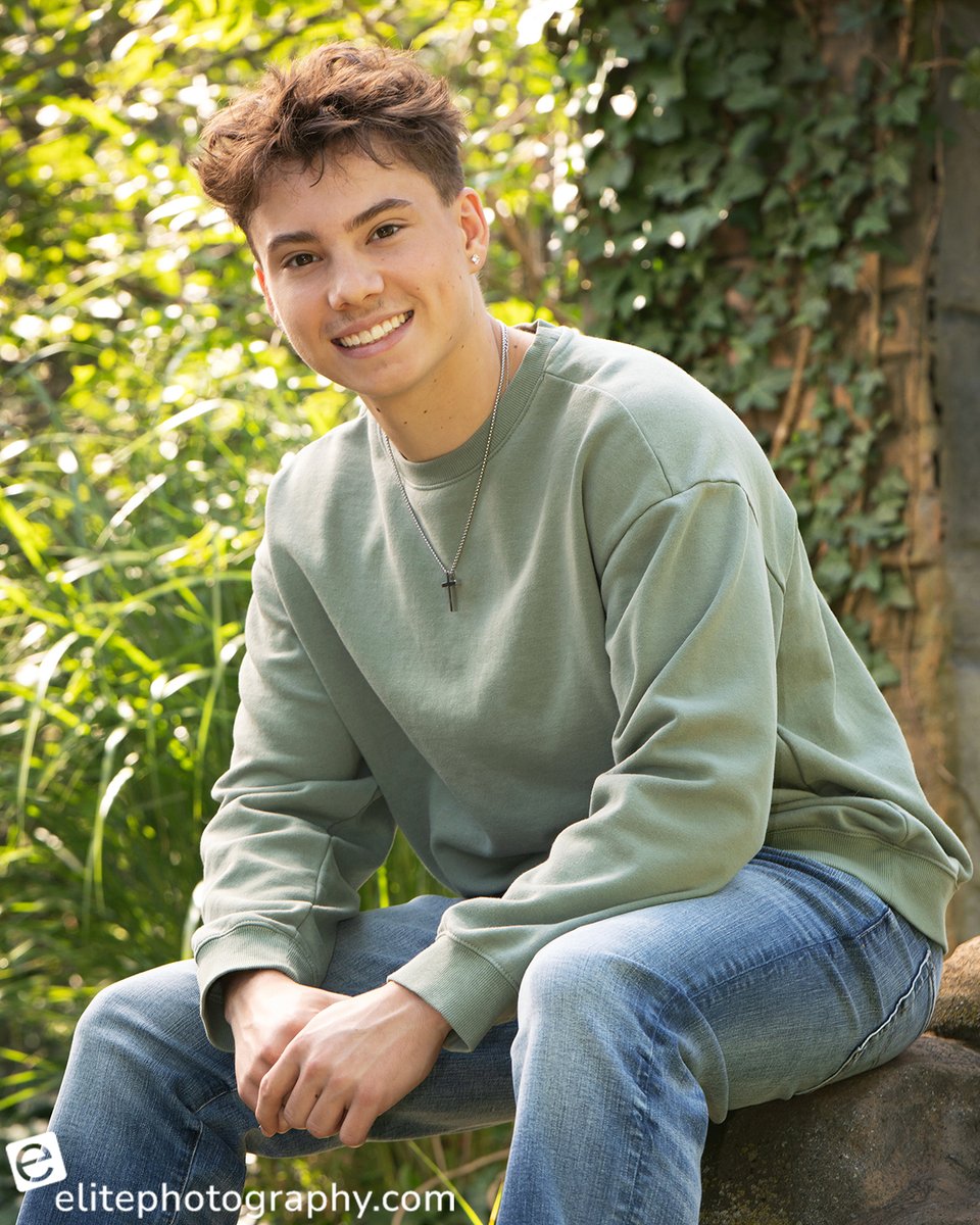 elitephotograph's tweet image. We are absolutely loving this shot of you, Payton! You were so much fun to work with. Thank you for choosing Elite! #SeniorPhotos #ClassOf2026