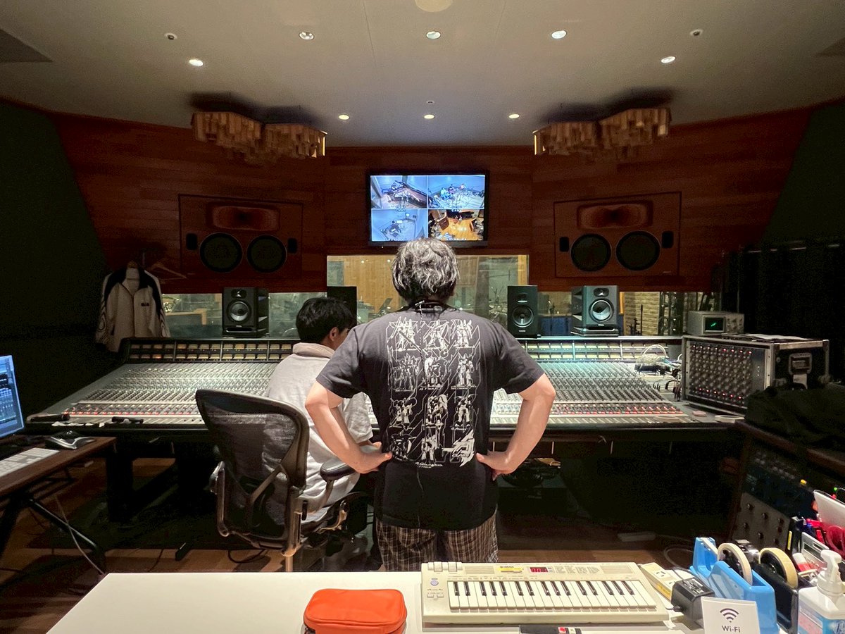 morizabeth_tgca's tweet photo. 【レコーディングスタジオから生配信、決行】
2026年4月30日（木）夕刻より

工作員達よ、
配信チケット詳細発表は 4月28日（火）18:00 だ。
#モリザベス #毛利泰士とザ・ベスト https://t.co/BBo18LzD09