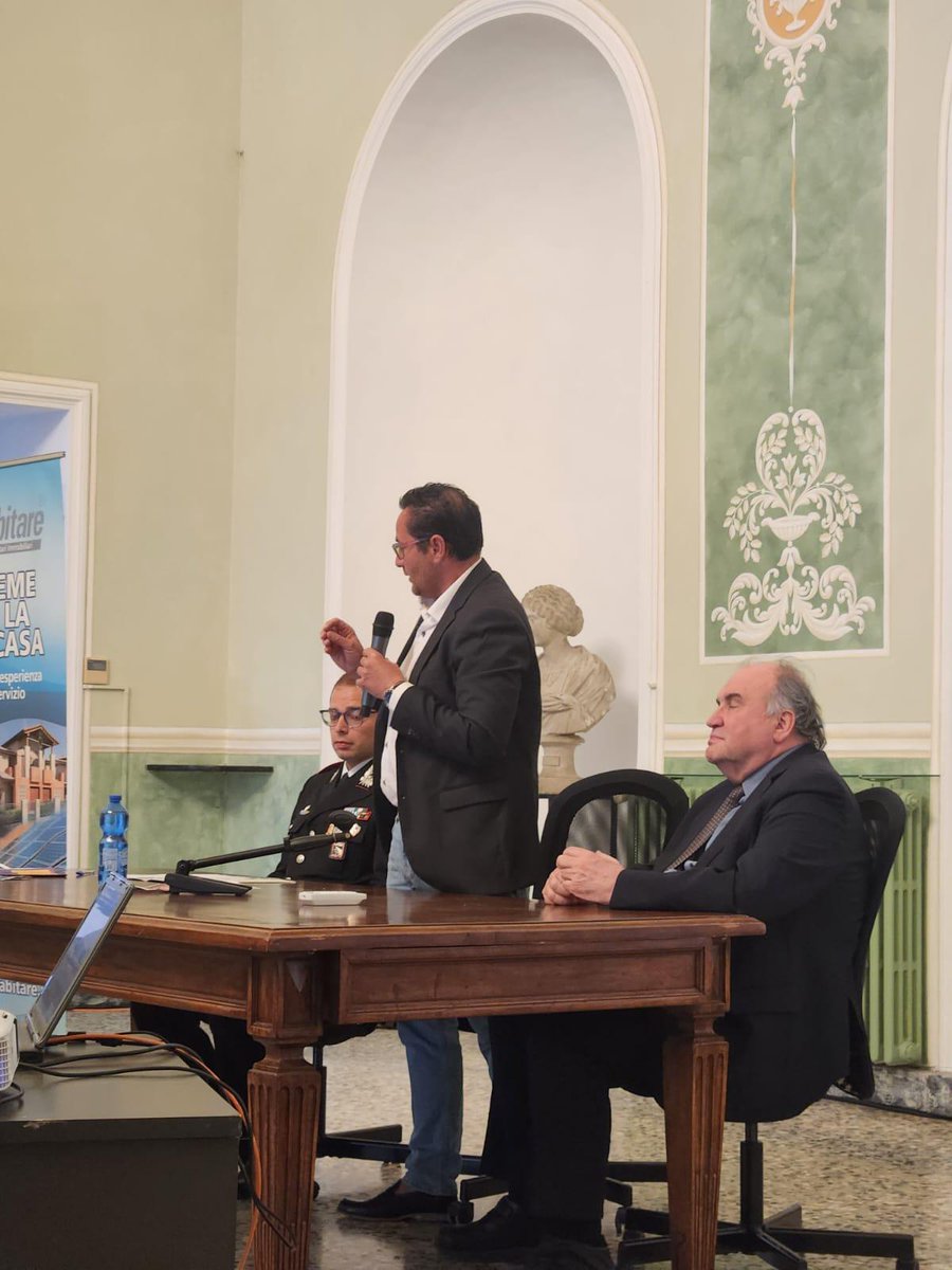 Presso il Palazzo Ducale di Parma si è tenuto un incontro promosso da Confabitare sulla sicurezza nelle abitazioni. Presenti i rappresentanti dell’Arma dei Carabinieri, il presidente nazionale Alberto Zanni e il presidente provinciale Lorenzo Isoppo.