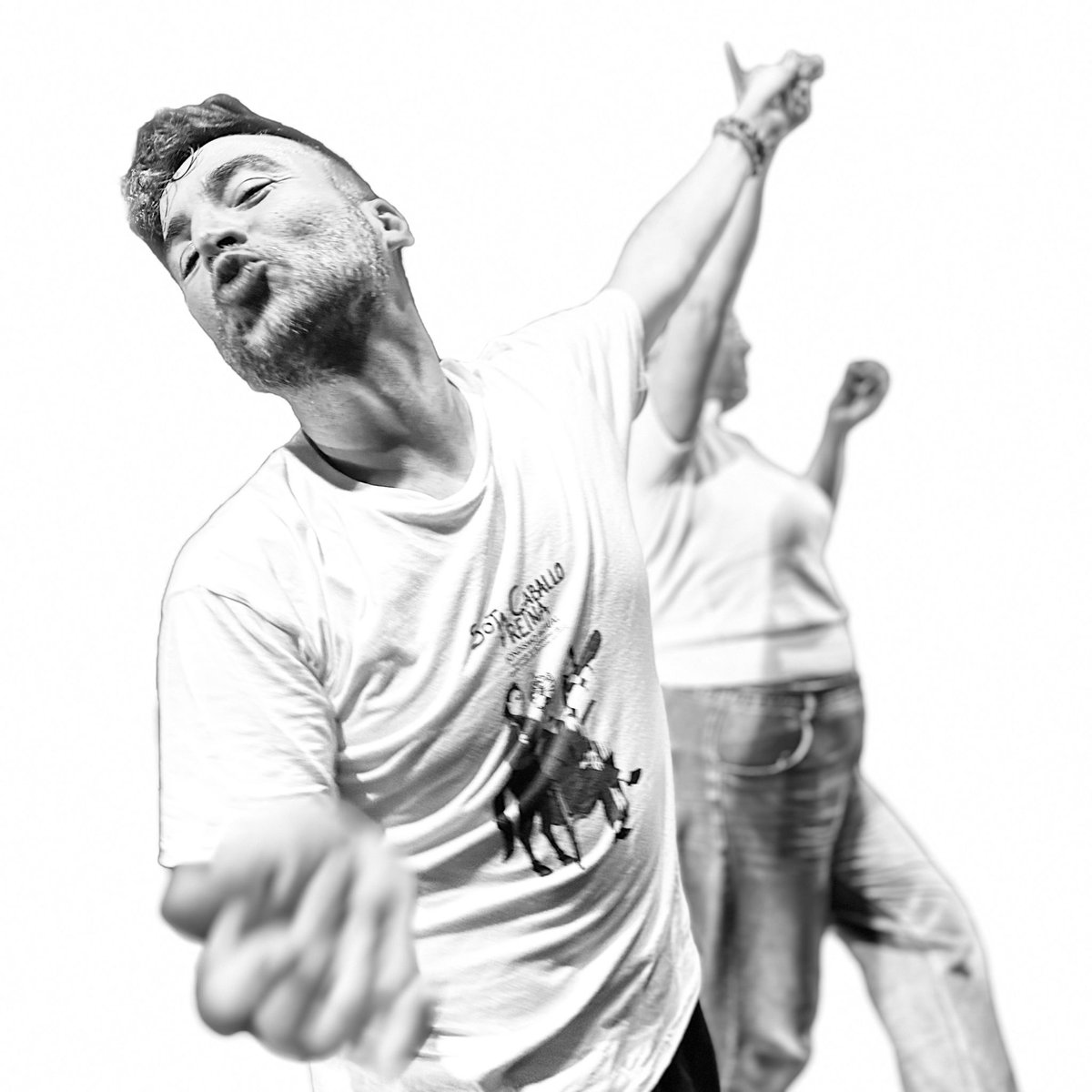 Cia Marco Flores tweet media