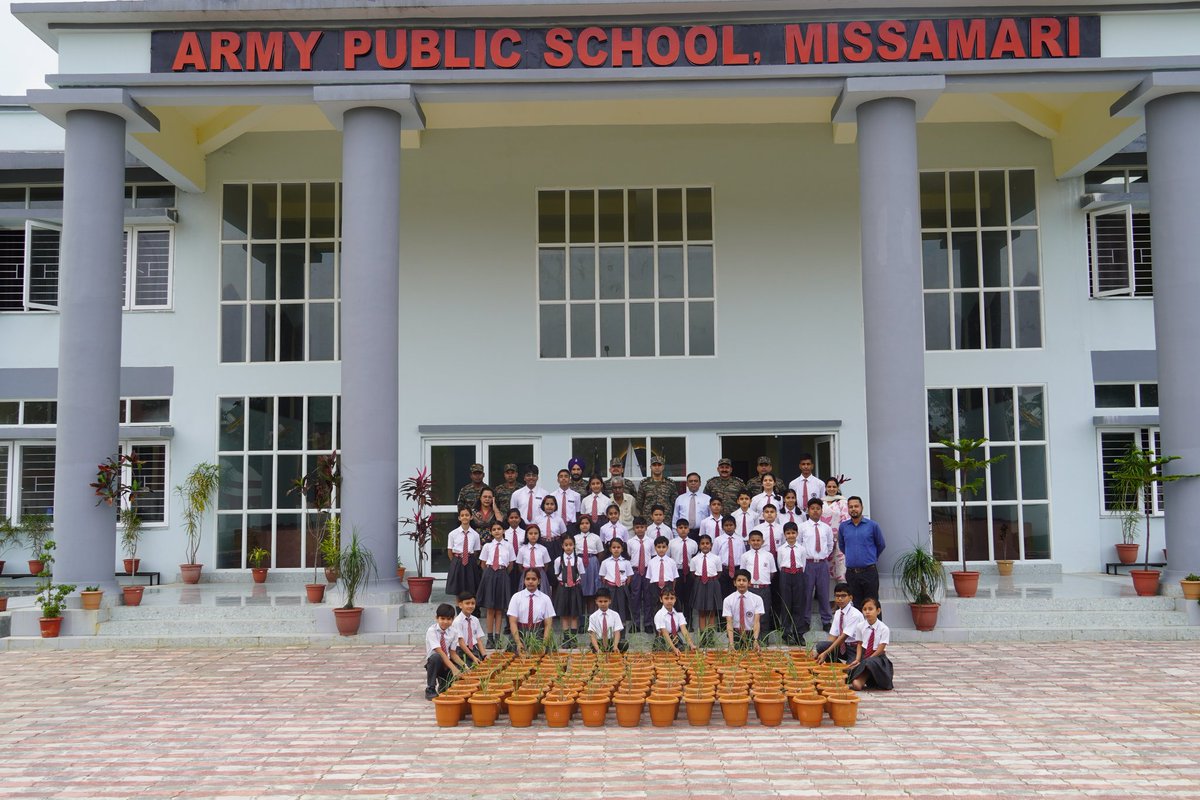 APSMISSAMARI's tweet photo. 🌱 Green Initiative at APS Missamari 🌱
We were honored to receive 120 mosquito-repellent plants from ( Tulsi Lemongrass &amp; Citronella) from HQ 71 INF DIV.
A step towards a cleaner, healthier and greener school environment! 🌿 https://t.co/KSzIInqdEY