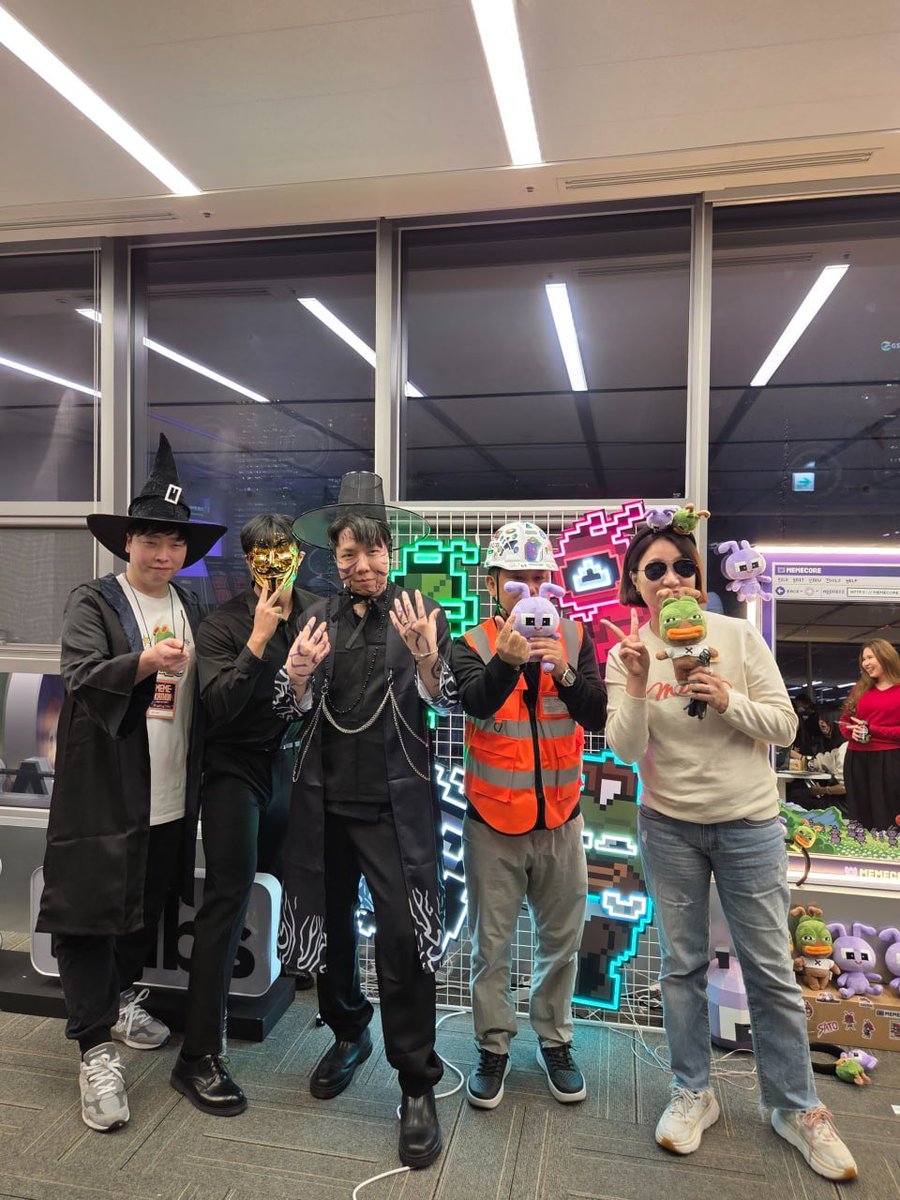 timewayy1's tweet photo. Memekathon Seoul 2025 Kickoff Party . memes everywhere, collaborations igniting, and pure energy all around. I was there, right in the middle of it, and the vibe was absolutely unreal 🚀

0xD2B5F64685583CA15DaF7a0BCf229203aa88Fd65 https://t.co/GWUBntb9hI